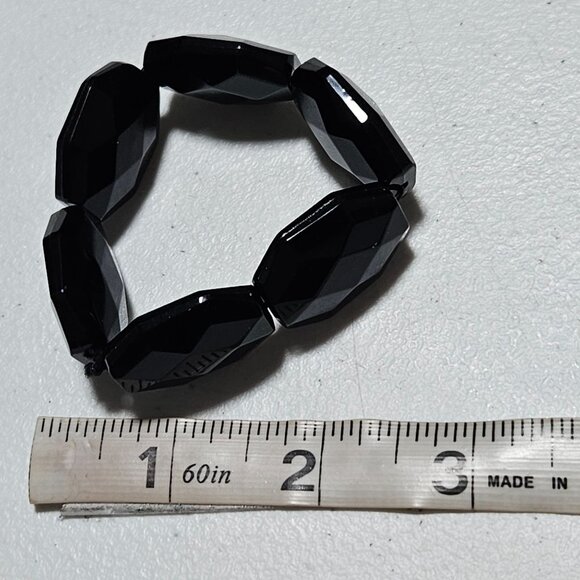 Vintage Black Faceted Bead Stretch Bracelet Large Chunky Style Retro 60s Fashion - Picture 3 of 3
